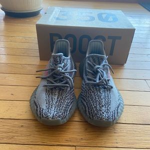 WOMENS YEEZY BOOST 350 V2